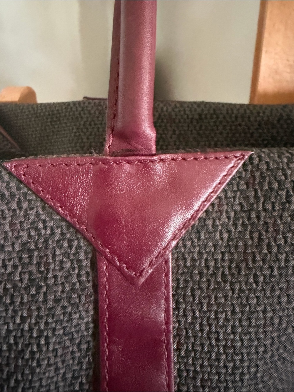 Vintage Yves Saint Laurent Burgundy & Gray Boston Bag | Classic YSL Satchel | Au - Picture 4 of 15